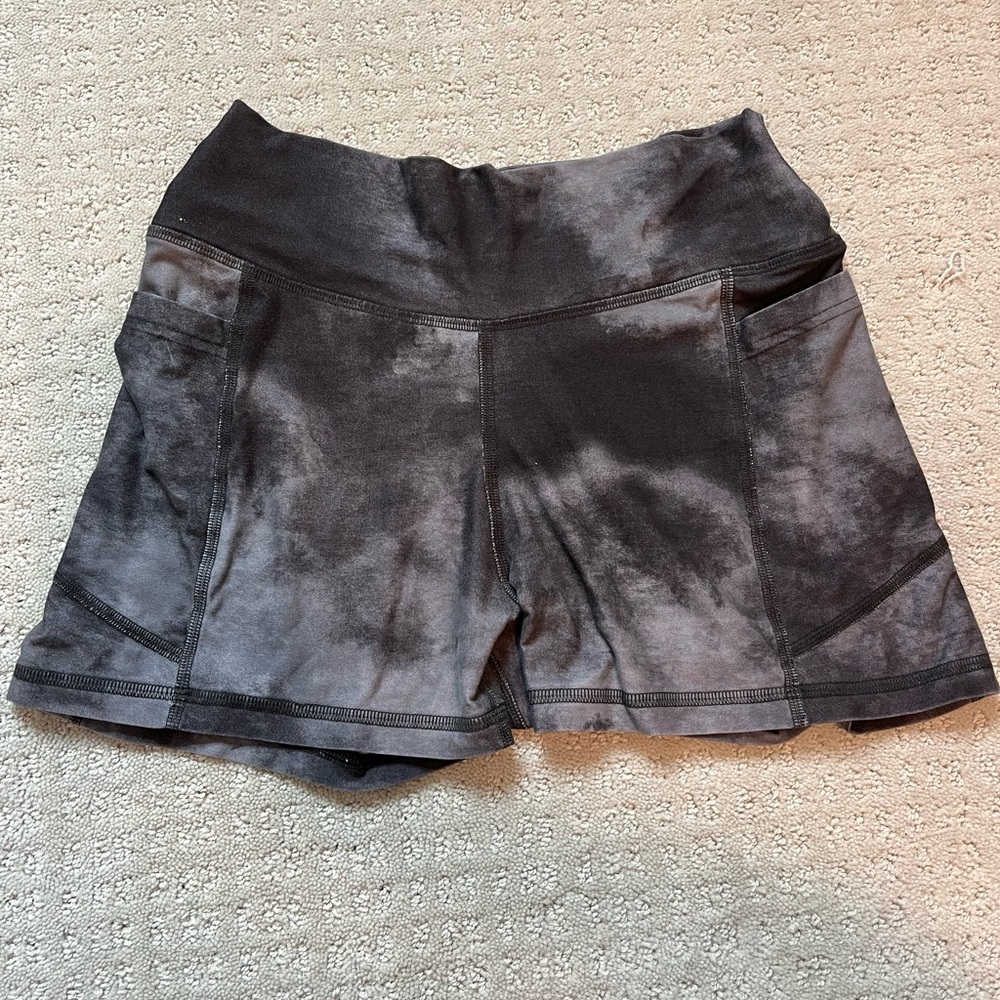 Hollister Gilly Hicks Women's Gray Tie-Dye Biker Athletic Shorts